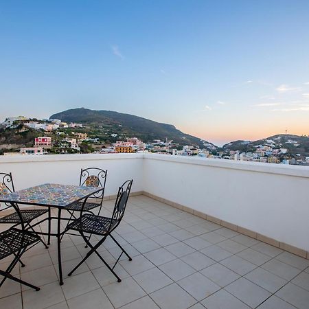 Hotel Torre Dei Borboni Ponza Kültér fotó