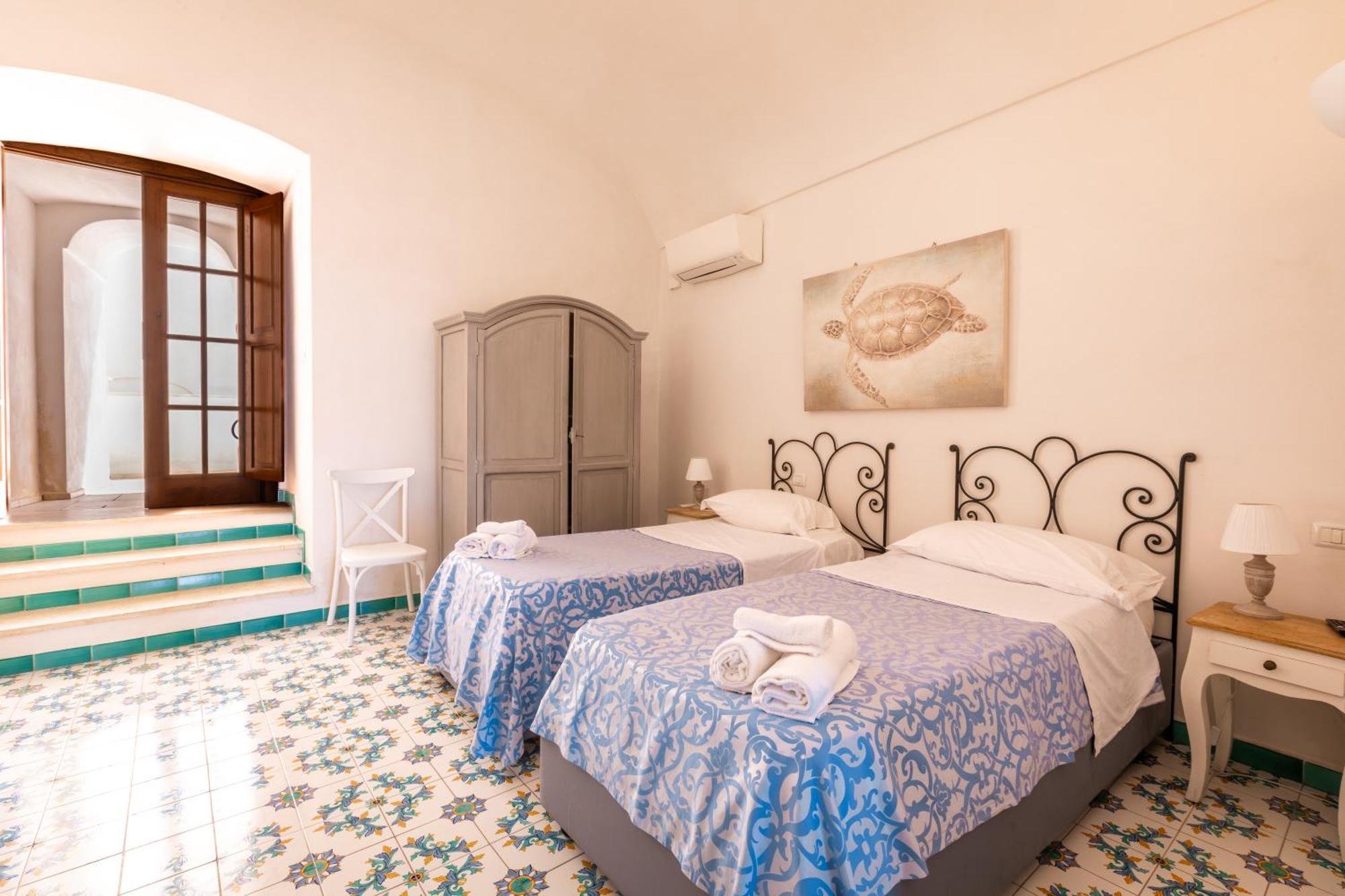 Hotel Torre Dei Borboni Ponza Kültér fotó