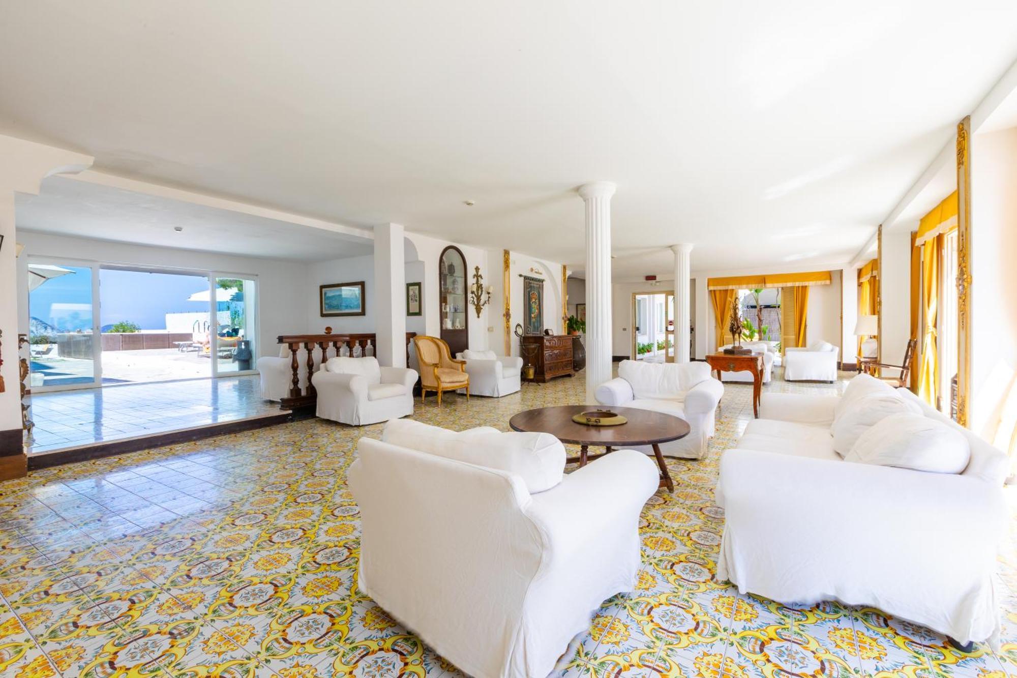 Hotel Torre Dei Borboni Ponza Kültér fotó