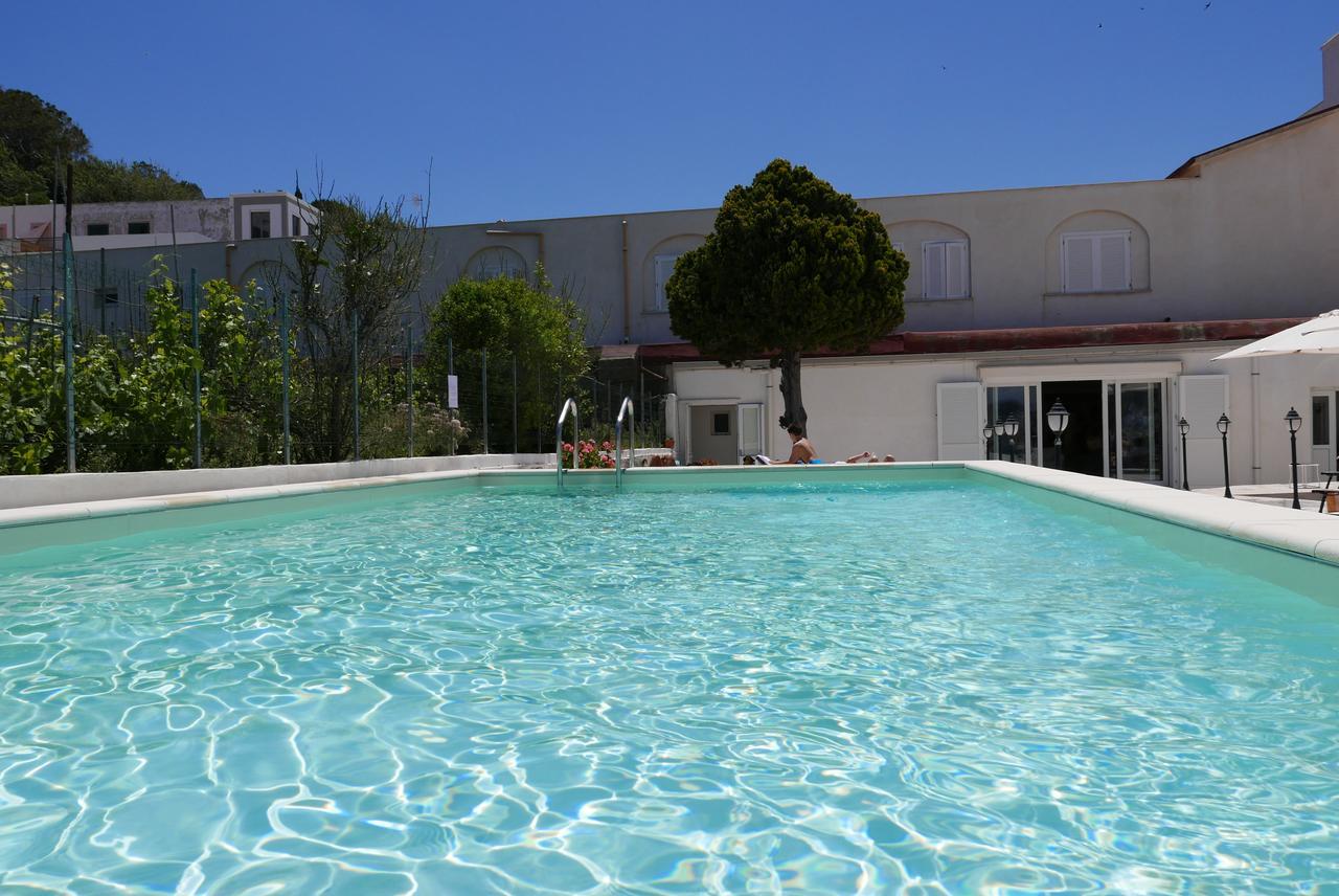 Hotel Torre Dei Borboni Ponza Kültér fotó