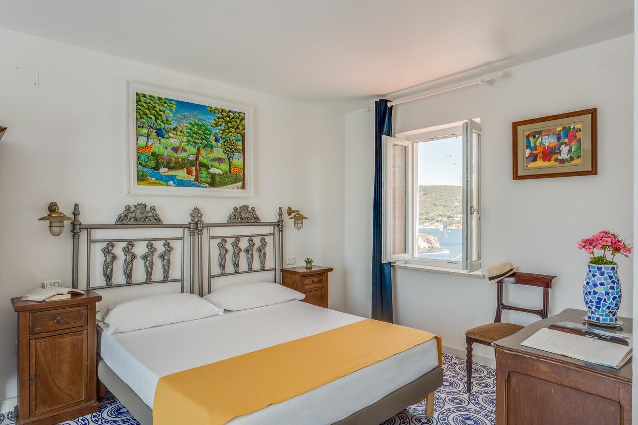 Hotel Torre Dei Borboni Ponza Kültér fotó