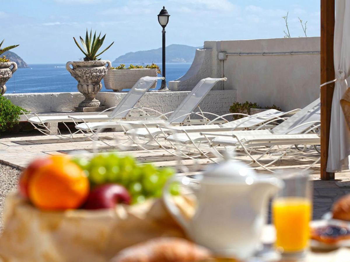 Hotel Torre Dei Borboni Ponza Kültér fotó