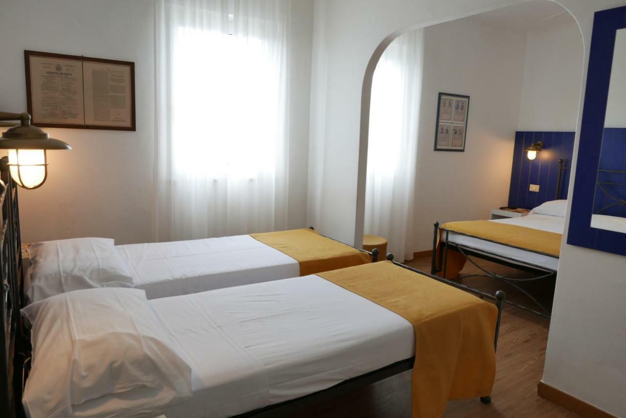 Hotel Torre Dei Borboni Ponza Kültér fotó